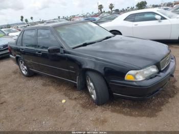  Salvage Volvo S70