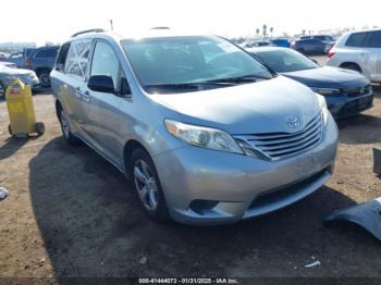  Salvage Toyota Sienna