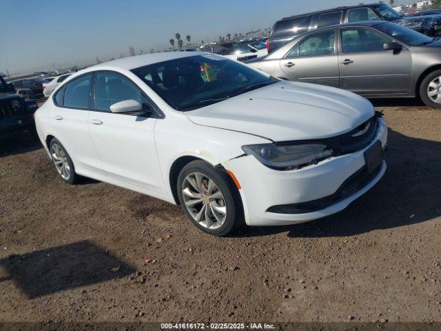  Salvage Chrysler 200