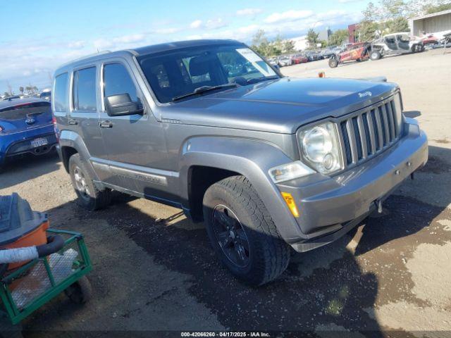  Salvage Jeep Liberty