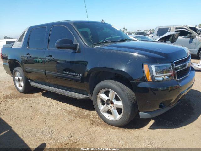  Salvage Chevrolet Avalanche 1500