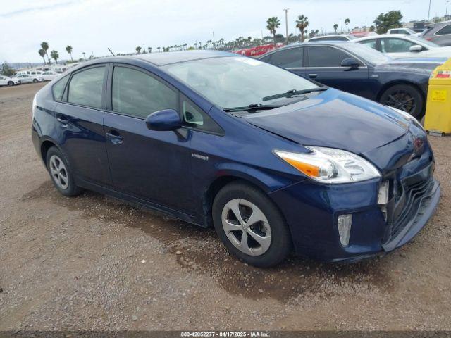  Salvage Toyota Prius