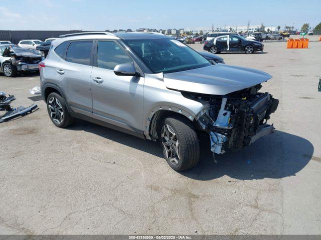  Salvage Kia Seltos