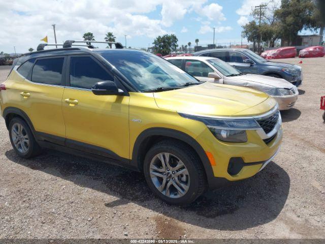  Salvage Kia Seltos