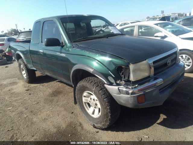  Salvage Toyota Tacoma