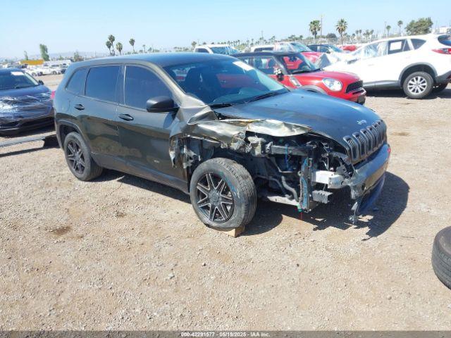  Salvage Jeep Cherokee