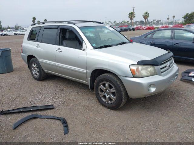  Salvage Toyota Highlander
