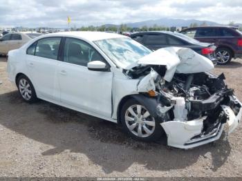  Salvage Volkswagen Jetta