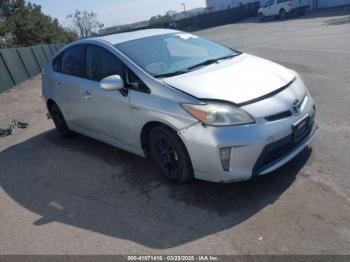  Salvage Toyota Prius