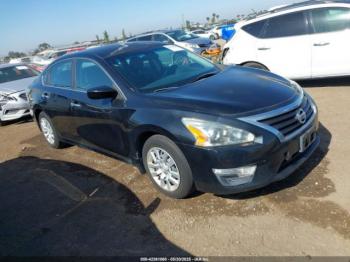  Salvage Nissan Altima
