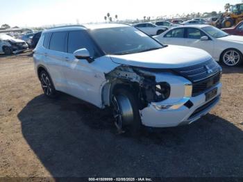  Salvage Mitsubishi Outlander