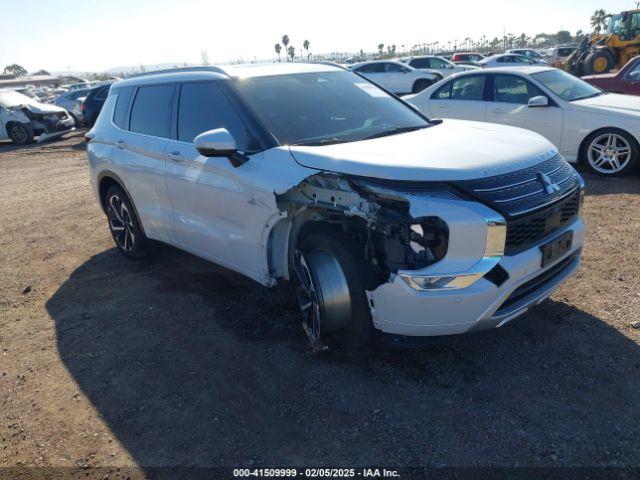  Salvage Mitsubishi Outlander