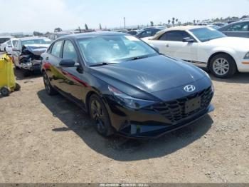  Salvage Hyundai ELANTRA