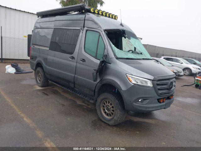  Salvage Mercedes-Benz Sprinter 2500