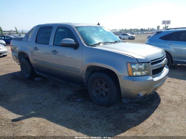  Salvage Chevrolet Avalanche 1500