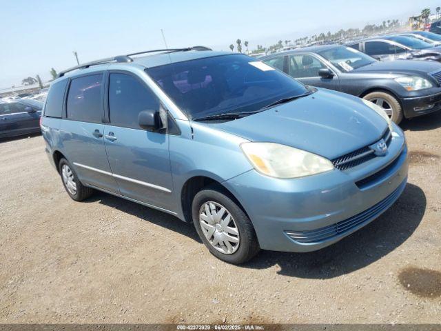  Salvage Toyota Sienna