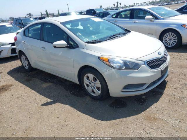  Salvage Kia Forte