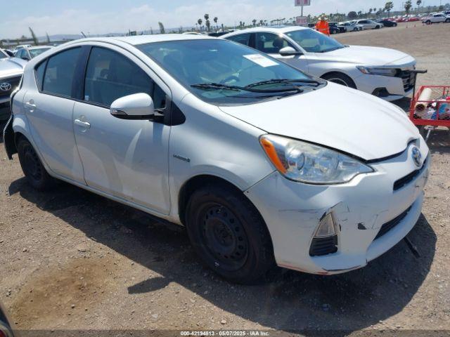  Salvage Toyota Prius c