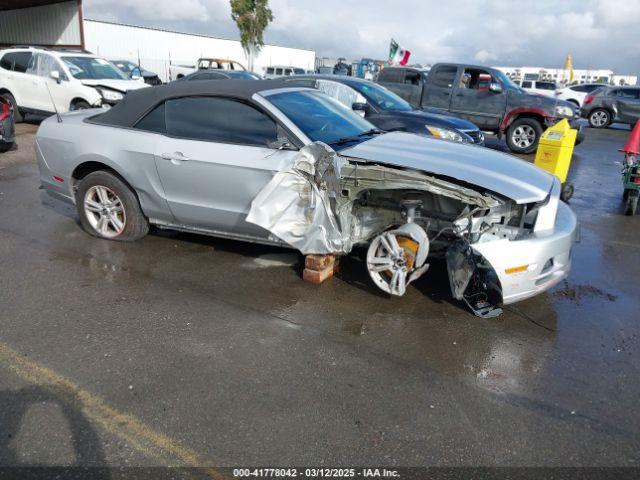  Salvage Ford Mustang