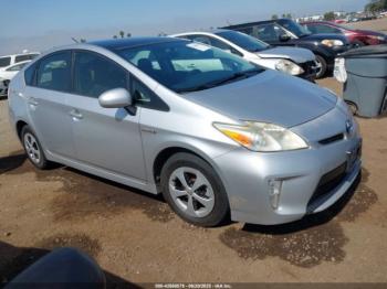  Salvage Toyota Prius
