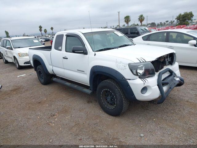  Salvage Toyota Tacoma