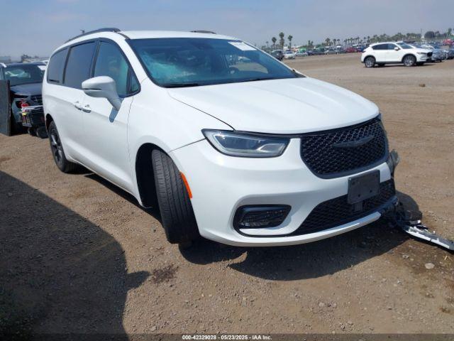  Salvage Chrysler Pacifica