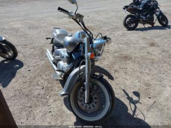  Salvage Suzuki Vl800