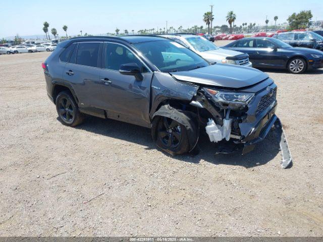  Salvage Toyota RAV4