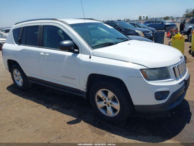  Salvage Jeep Compass
