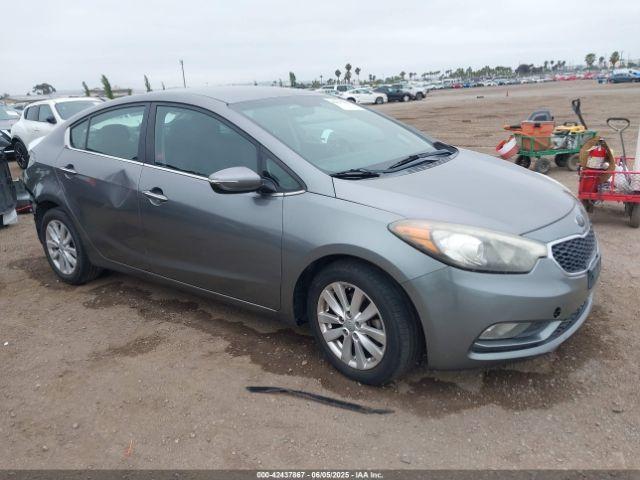  Salvage Kia Forte