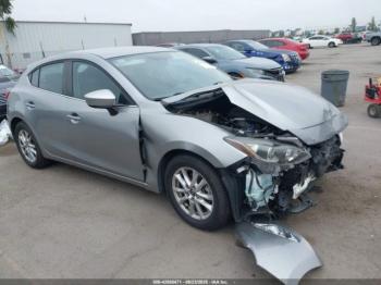  Salvage Mazda Mazda3