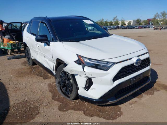  Salvage Toyota RAV4