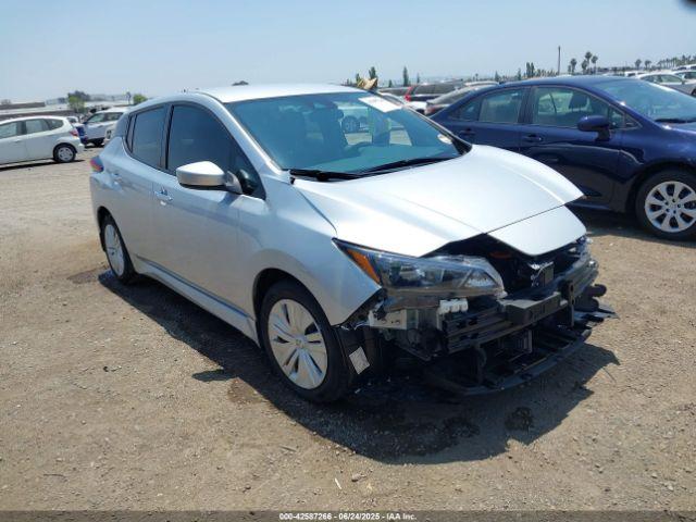  Salvage Nissan LEAF