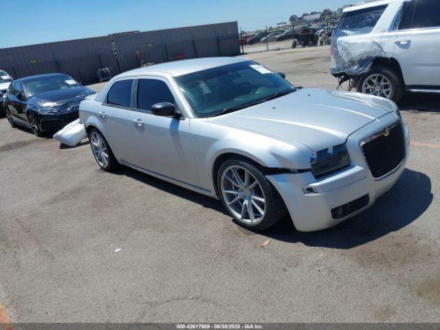  Salvage Chrysler 300