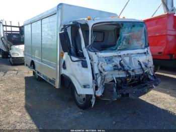  Salvage Isuzu Nrr