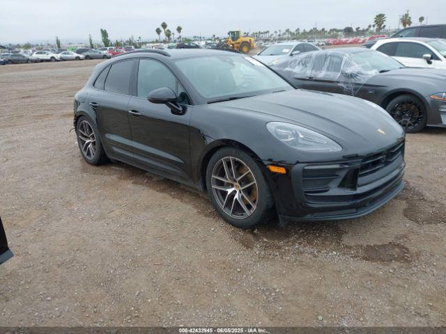  Salvage Porsche Macan