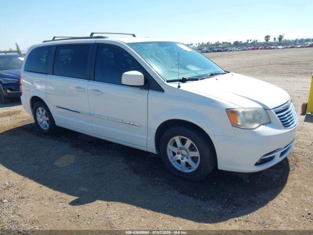  Salvage Chrysler Town & Country