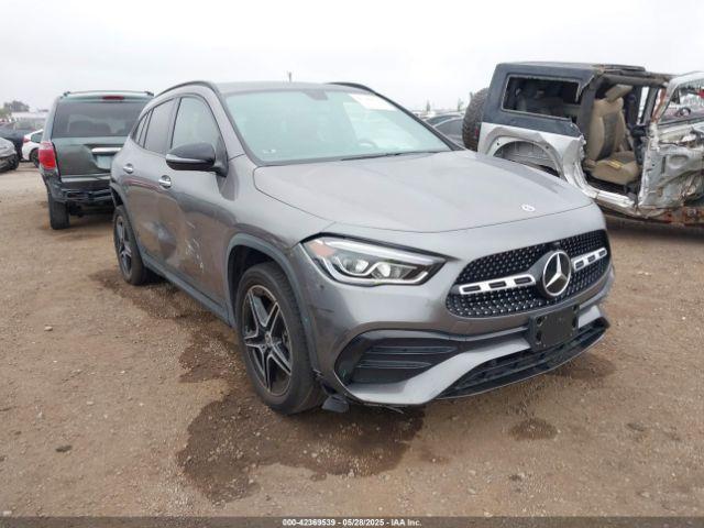  Salvage Mercedes-Benz GLA