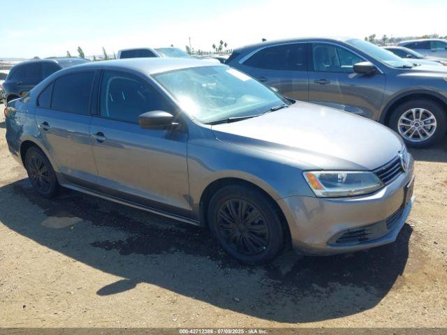  Salvage Volkswagen Jetta
