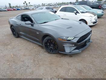  Salvage Ford Mustang