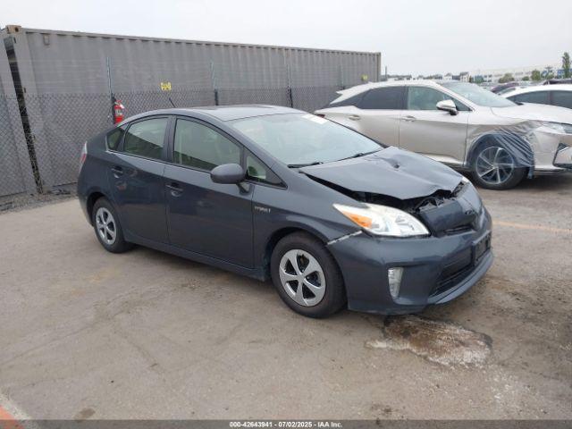  Salvage Toyota Prius