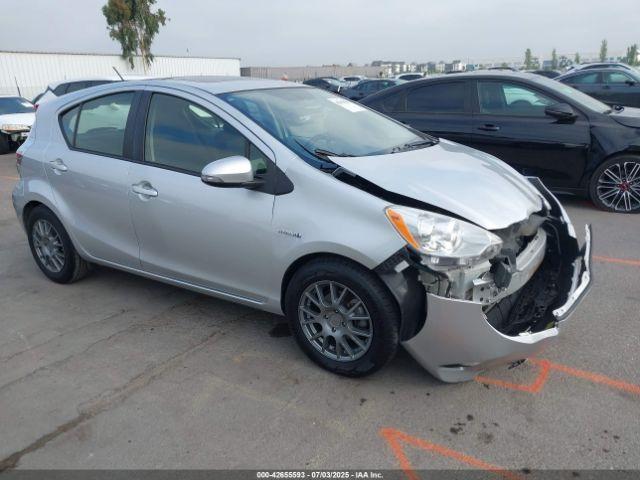  Salvage Toyota Prius c