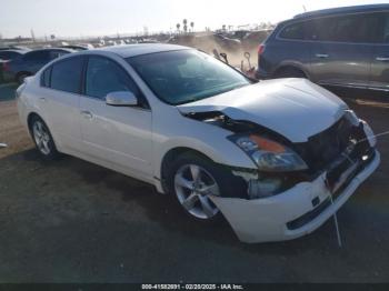  Salvage Nissan Altima