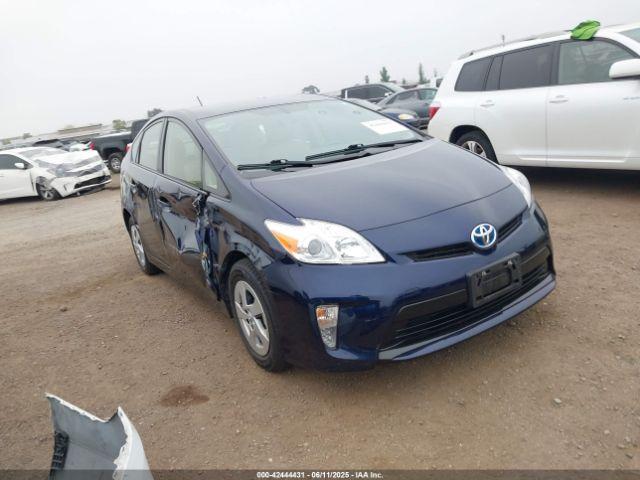  Salvage Toyota Prius