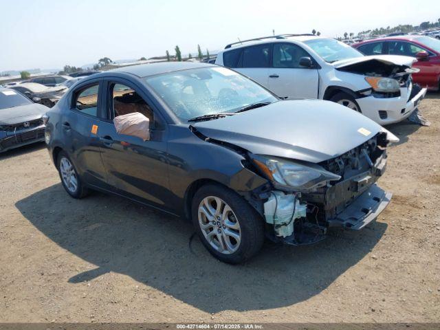  Salvage Toyota Yaris