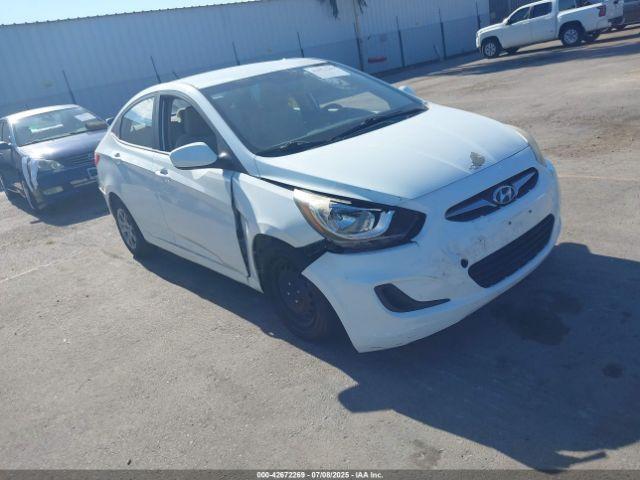  Salvage Hyundai ACCENT