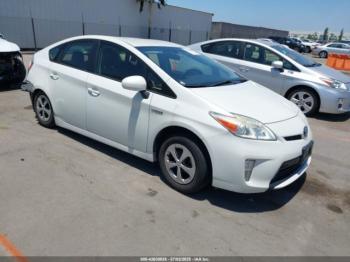  Salvage Toyota Prius