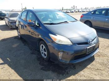  Salvage Toyota Prius