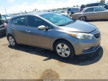  Salvage Kia Forte