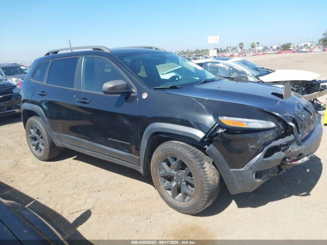  Salvage Jeep Cherokee
